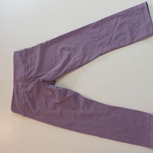 Lululemon leggings knee length plum purple